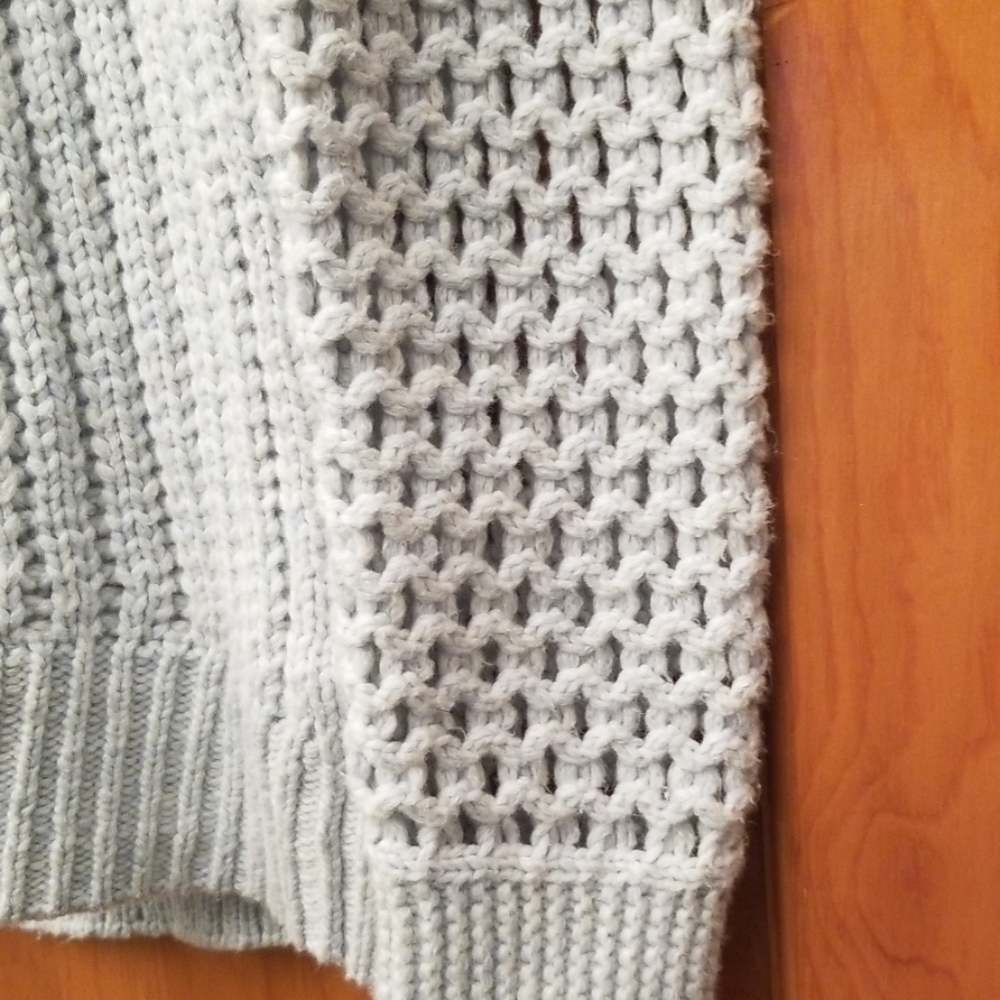 American Eagle sweater - Picture 3 of 4